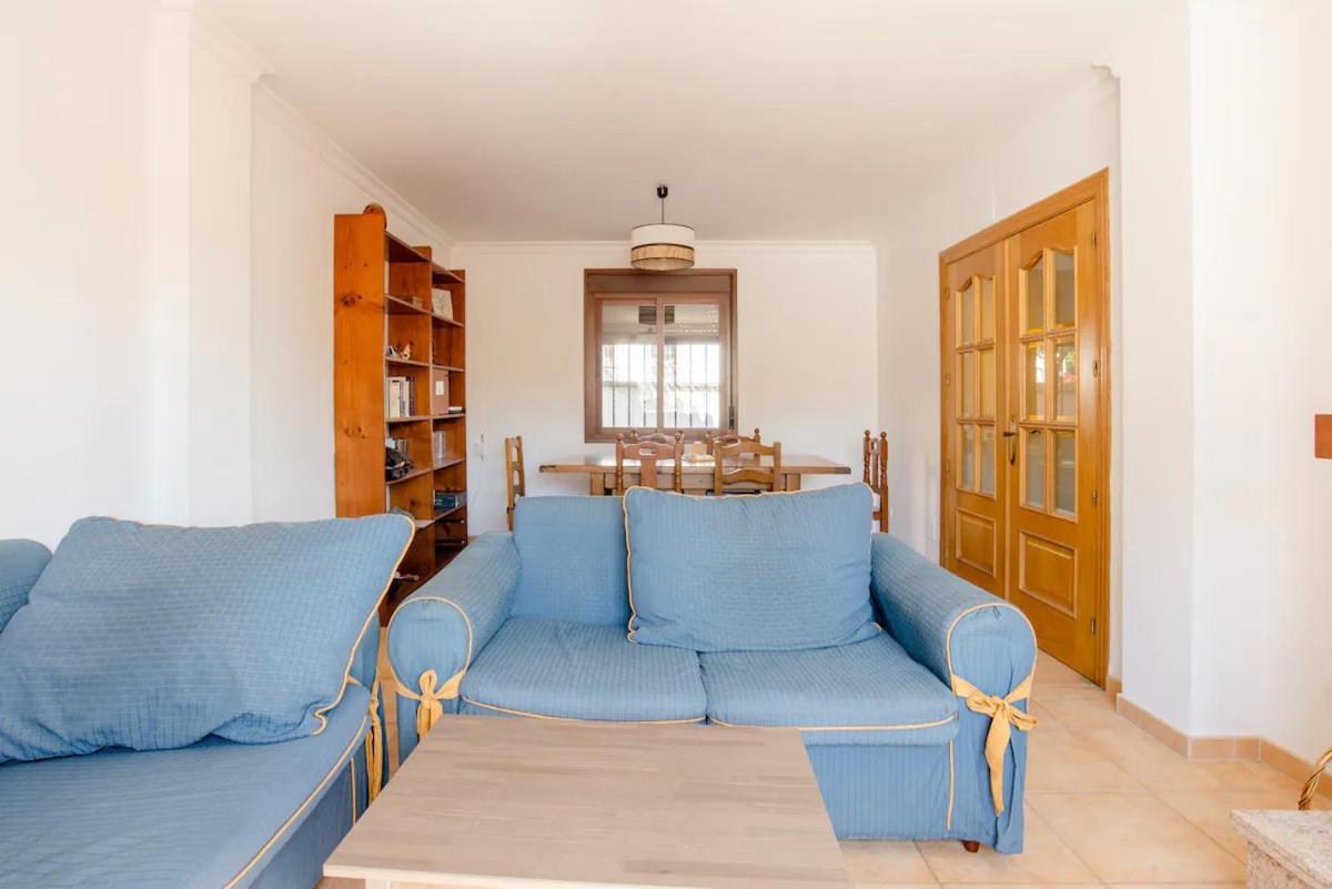 Habitacion En Casa Vacacional פואנגירולה מראה חיצוני תמונה