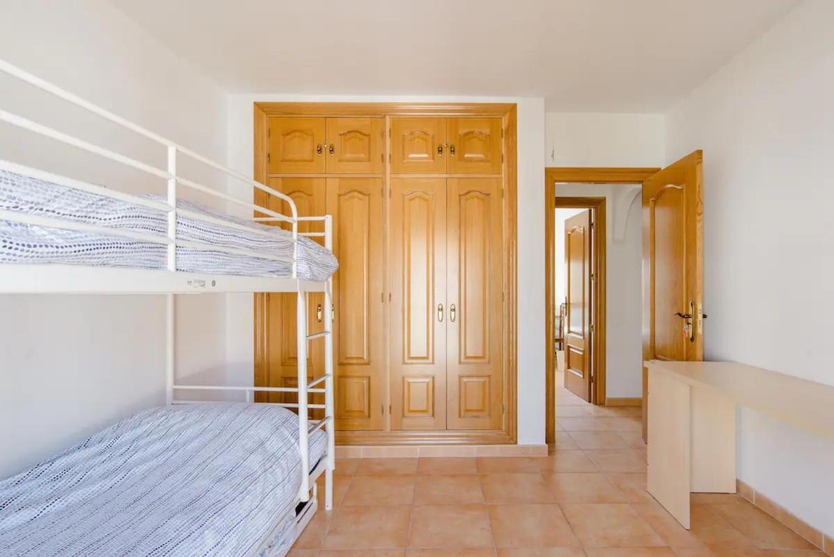 Habitacion En Casa Vacacional פואנגירולה מראה חיצוני תמונה