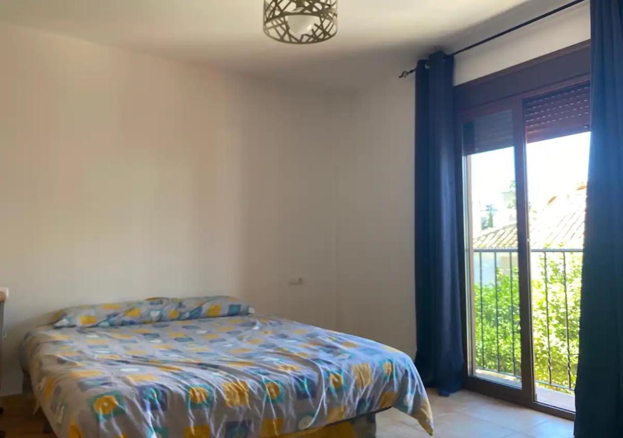 Habitacion En Casa Vacacional פואנגירולה מראה חיצוני תמונה