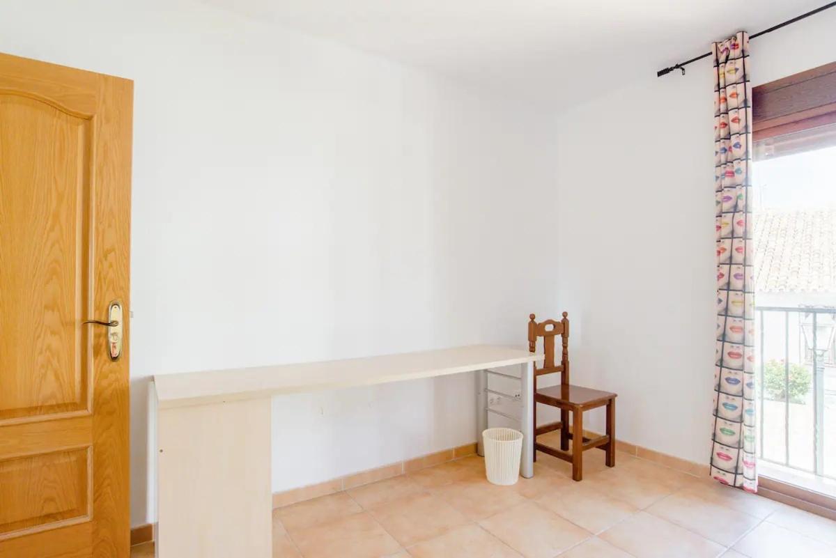 Habitacion En Casa Vacacional פואנגירולה מראה חיצוני תמונה