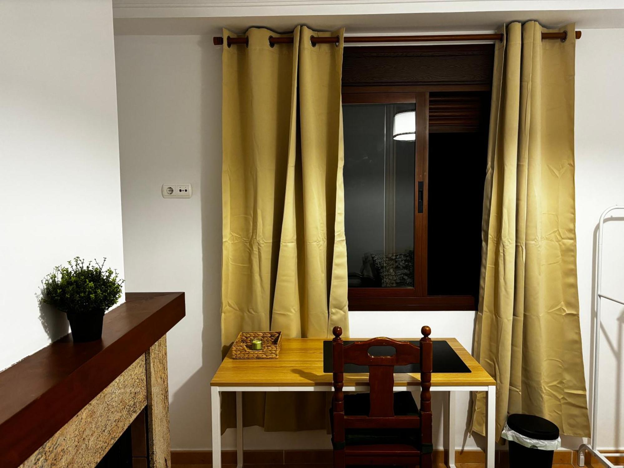 Habitacion En Casa Vacacional פואנגירולה מראה חיצוני תמונה