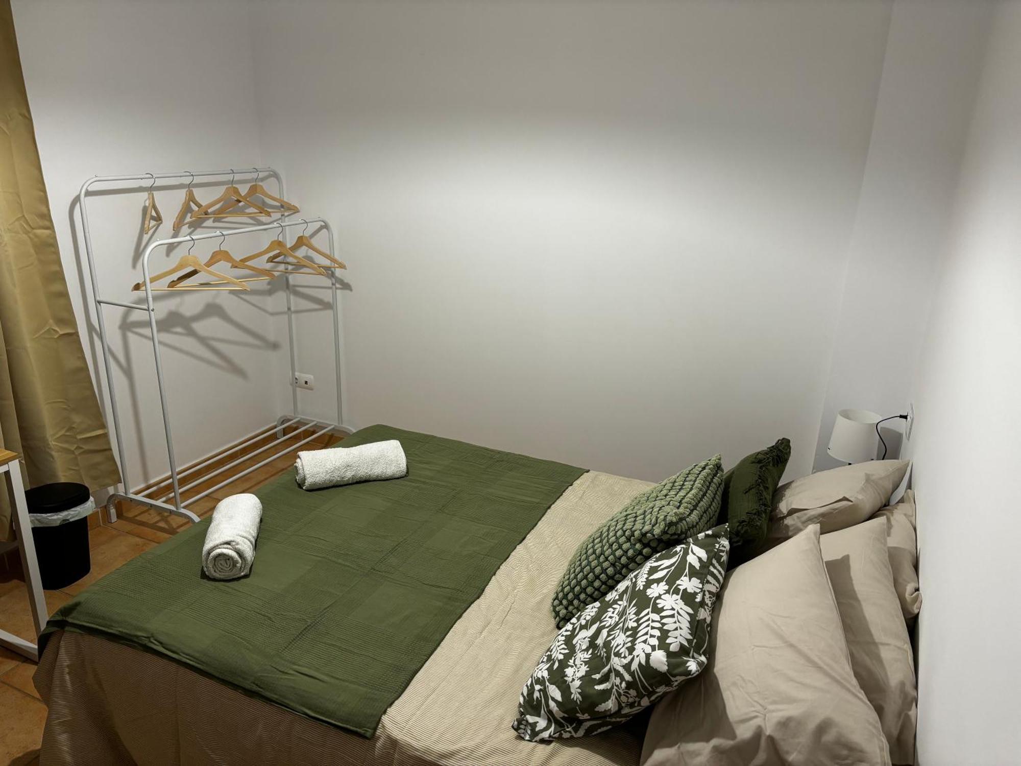 Habitacion En Casa Vacacional פואנגירולה מראה חיצוני תמונה
